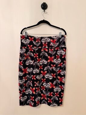 LuLaRoe Pencil Skirt with Black, Red & White Floral Pattern